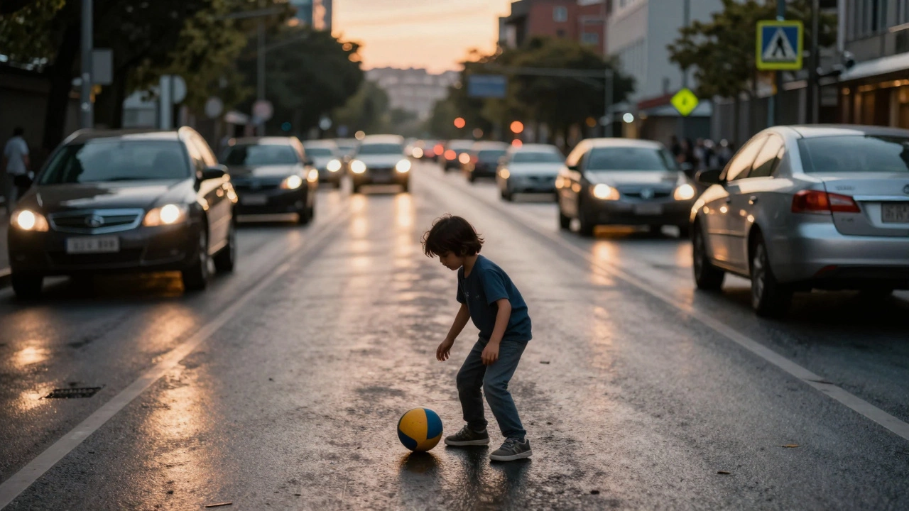 Что нельзя делать на проезжей части: основные запреты ПДД, которые спасают жизни